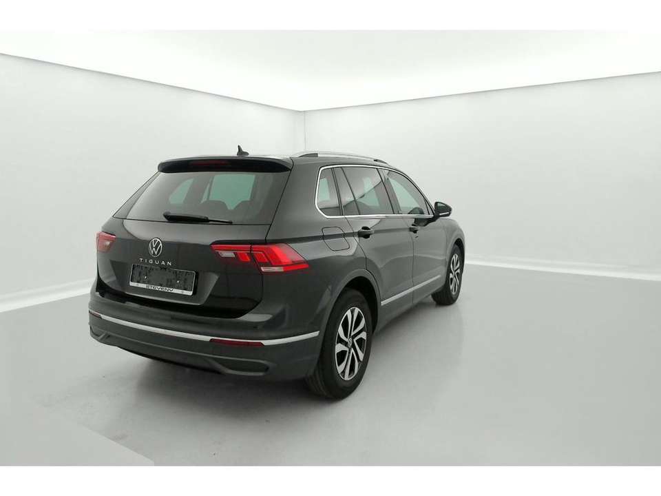 Volkswagen Tiguan - Imagem 12