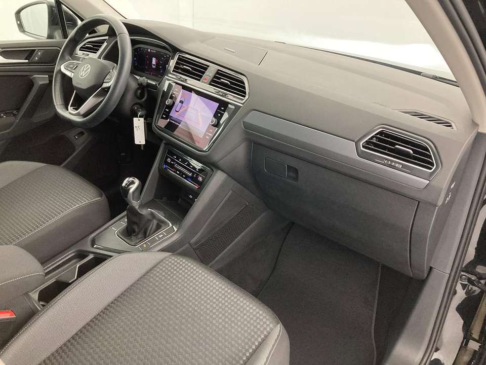 Volkswagen Tiguan - Imagem 15