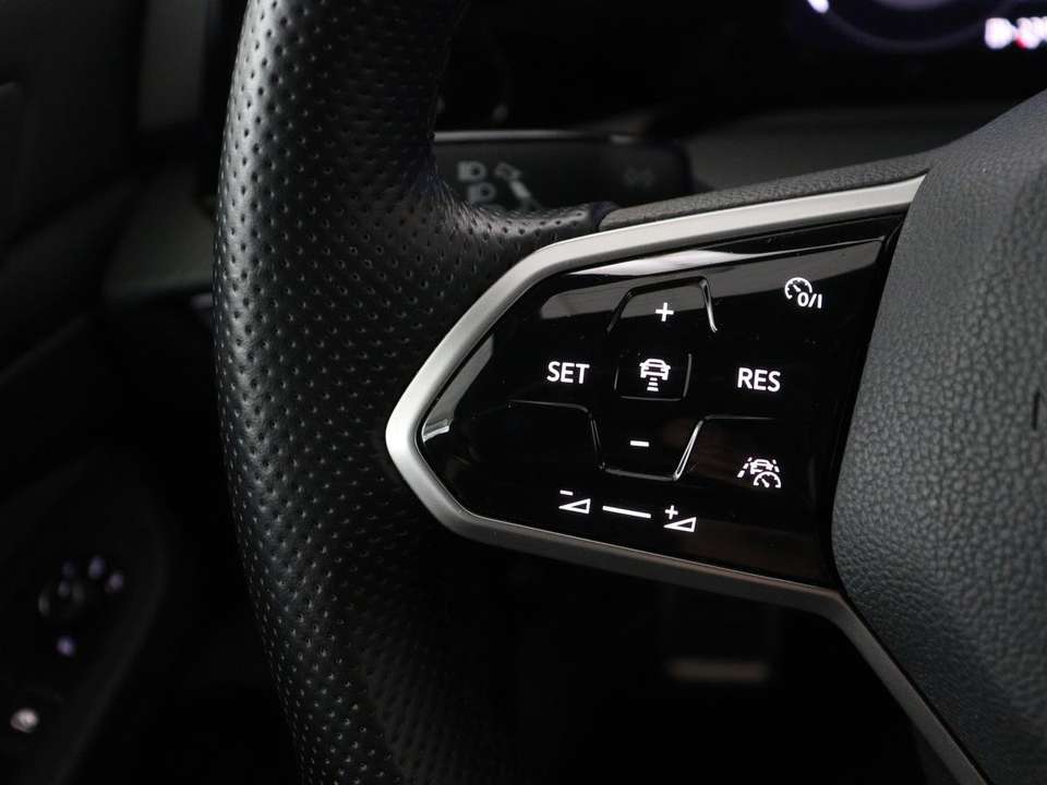 Volkswagen Golf - Imagem 16