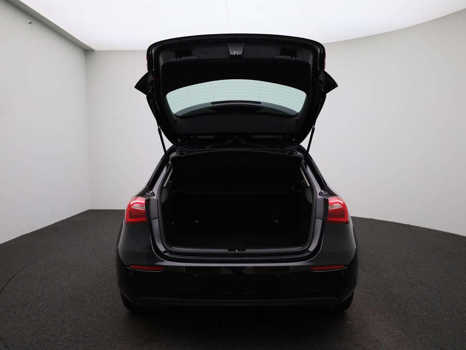 Mercedes-Benz A 160 - Imagem 11
