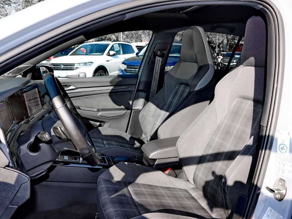 Volkswagen Golf - Imagem 12