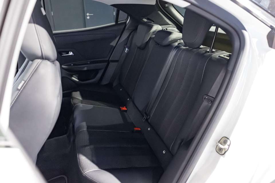 Opel Mokka-E - Imagem 15