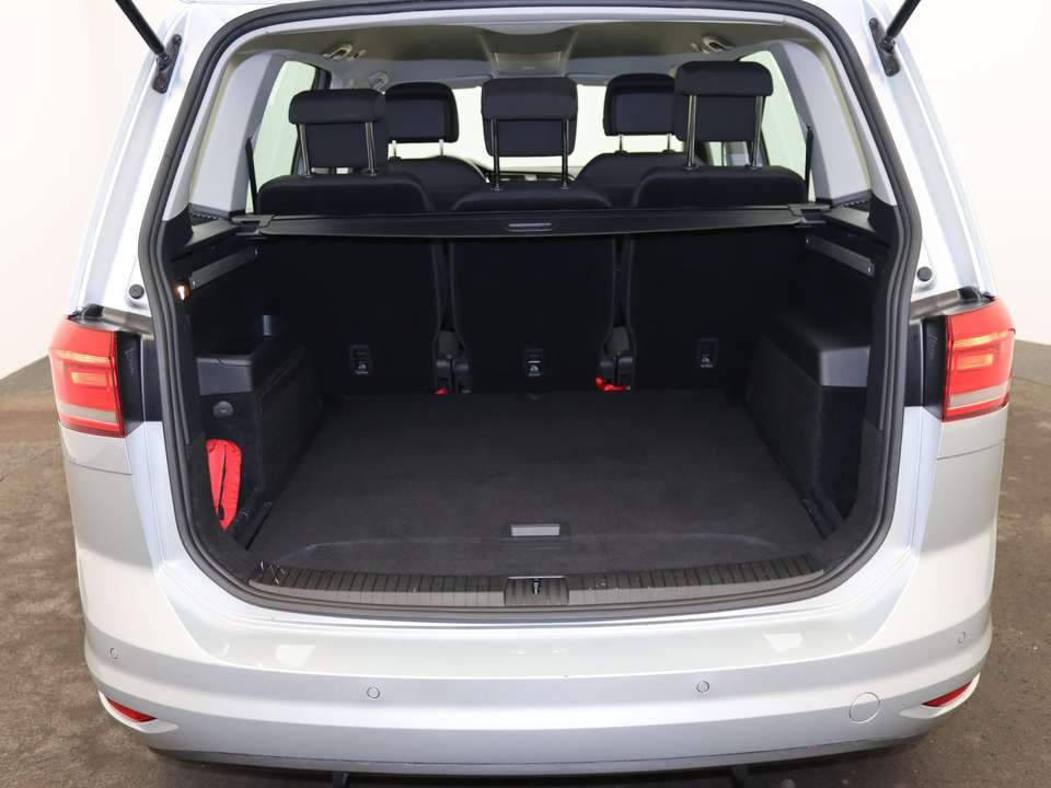 Volkswagen Touran - Imagem 8