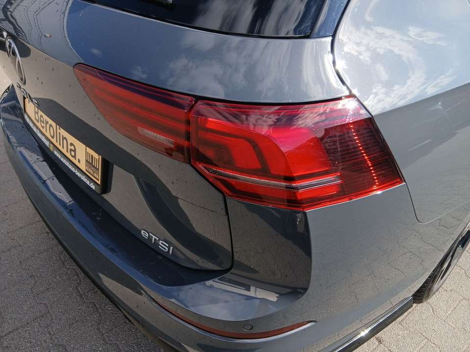 Volkswagen Golf Variant - Imagem 9