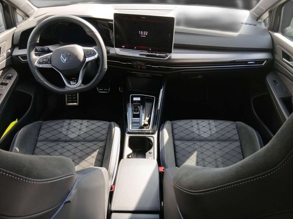 Volkswagen Golf Variant - Imagem 12