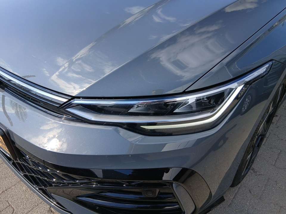 Volkswagen Golf Variant - Imagem 8