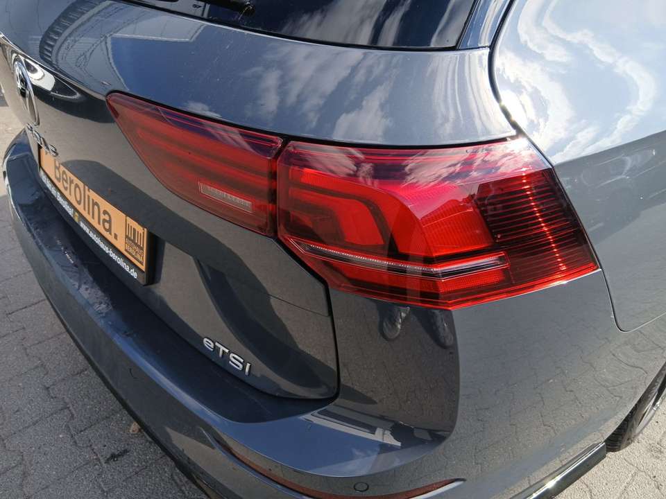 Volkswagen Golf Variant - Imagem 9