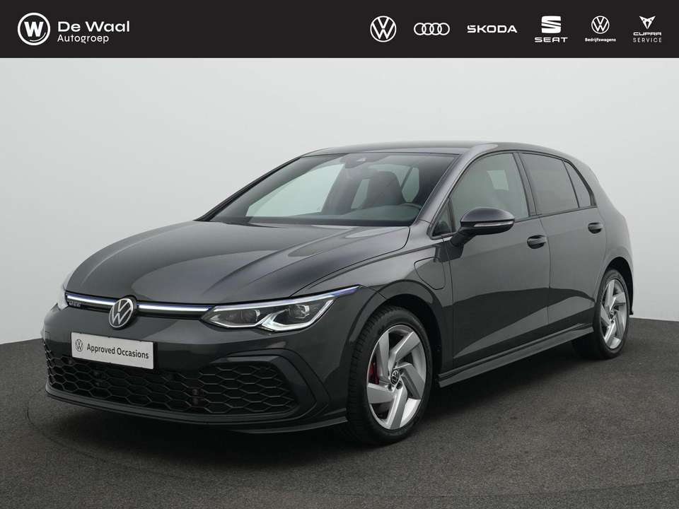 Volkswagen Golf GTE - Imagem 1