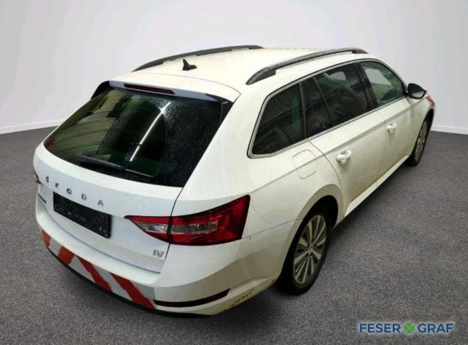 Skoda Superb - Imagem 3