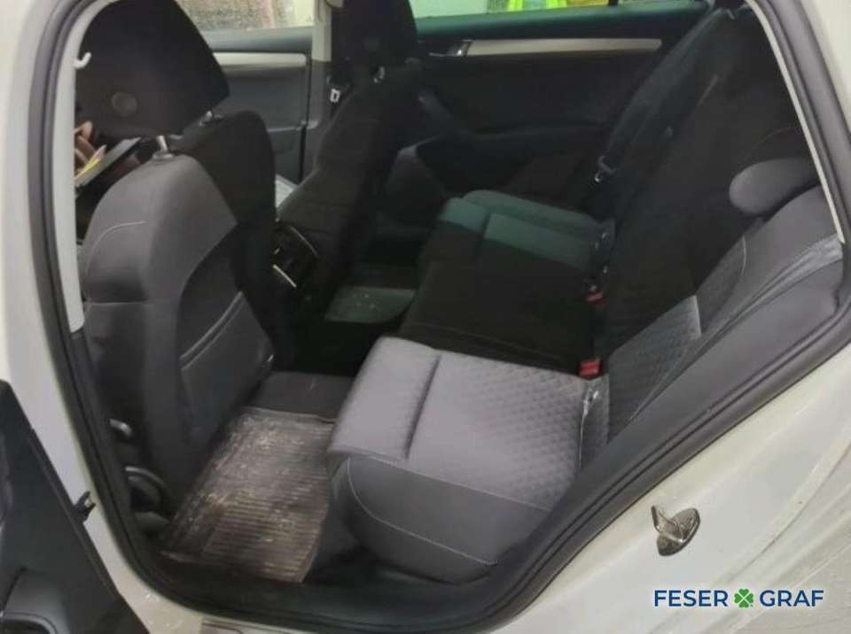 Skoda Superb - Imagem 7