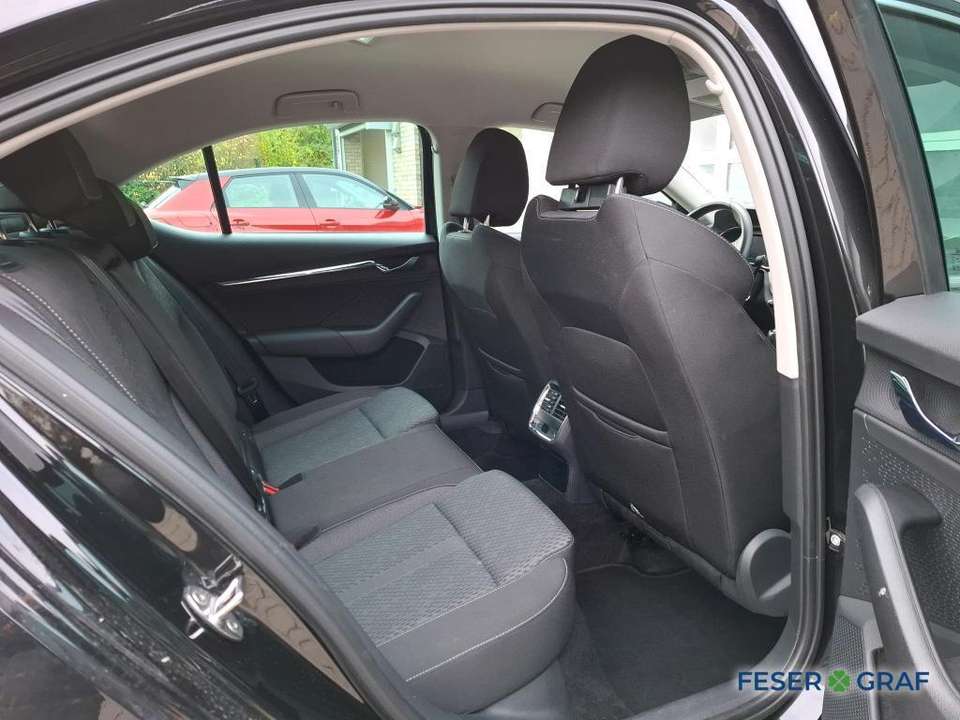 Skoda Octavia - Imagem 6
