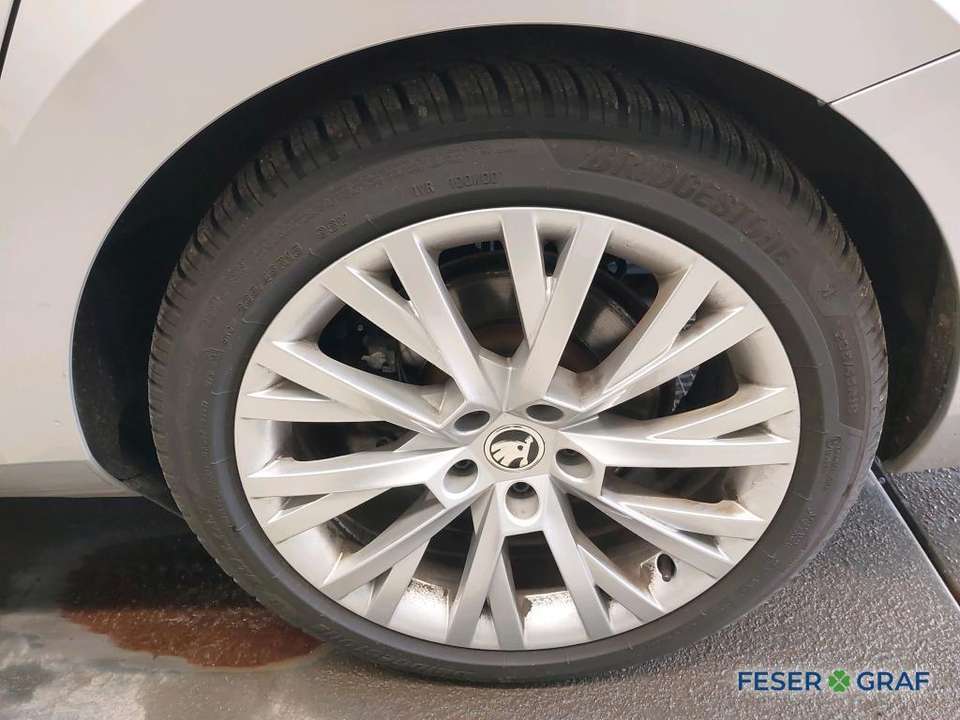 Skoda Superb - Imagem 10