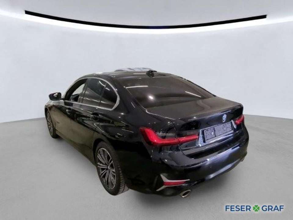 BMW 320 - Imagem 4