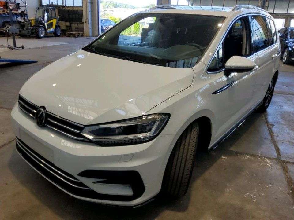 Volkswagen Touran - Imagem 1