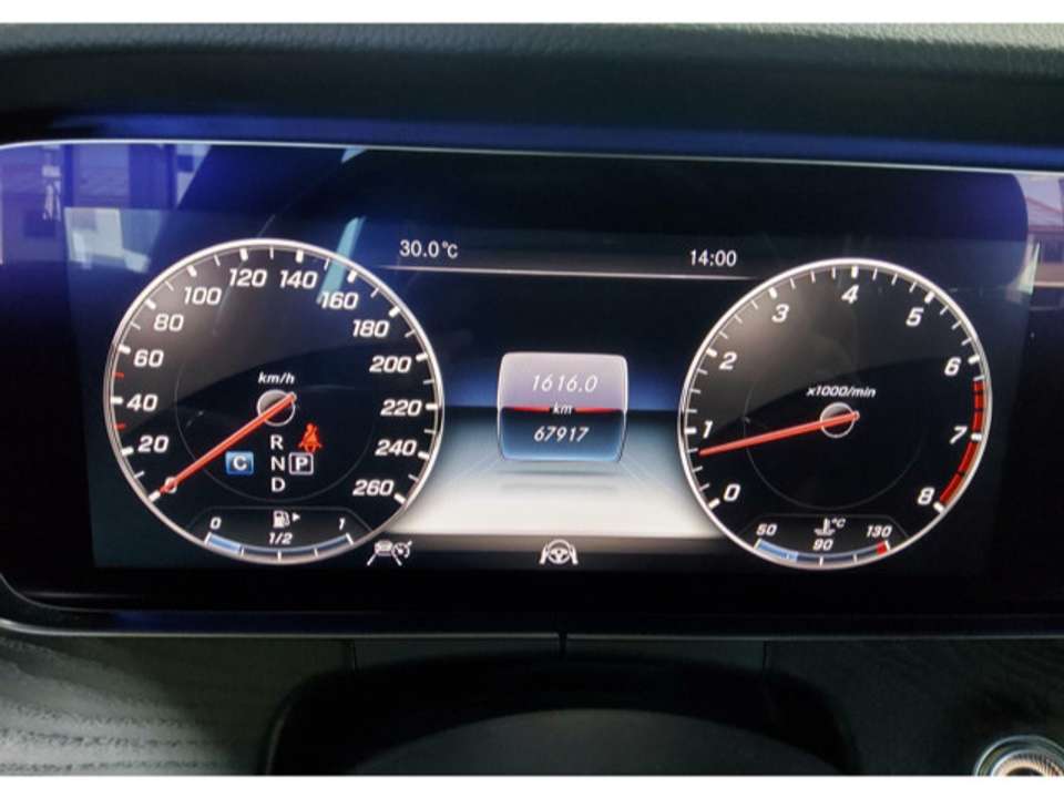 Mercedes-Benz E 450 - Imagem 6