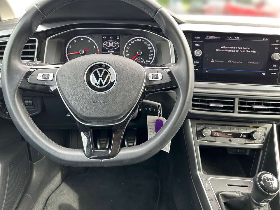 Volkswagen Polo - Imagem 12