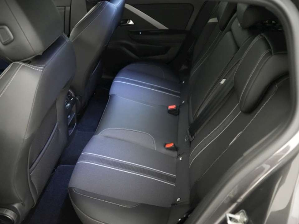 Opel Astra - Imagem 11