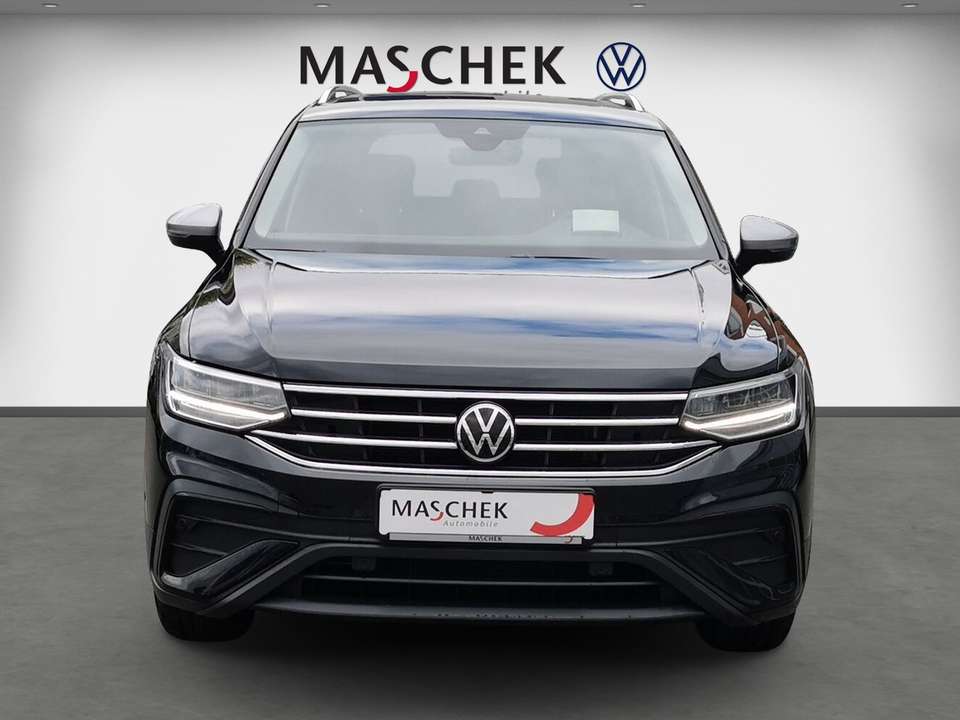 Volkswagen Tiguan Allspace - Imagem 8