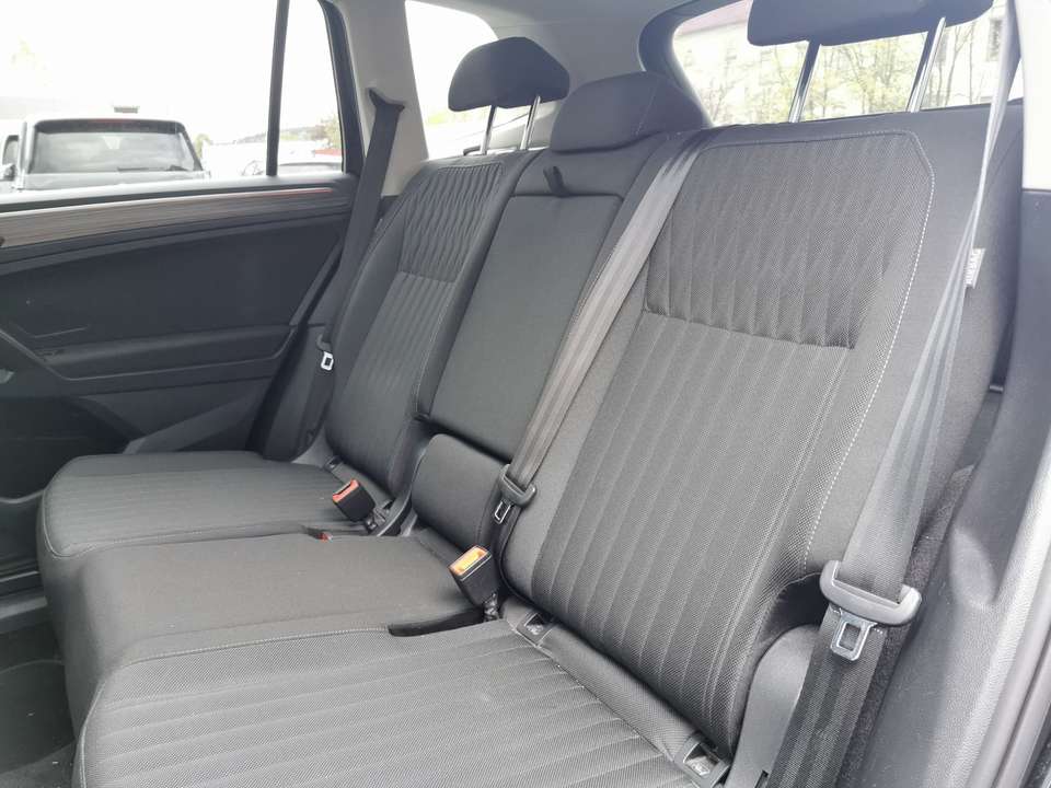 Volkswagen Tiguan Allspace - Imagem 13