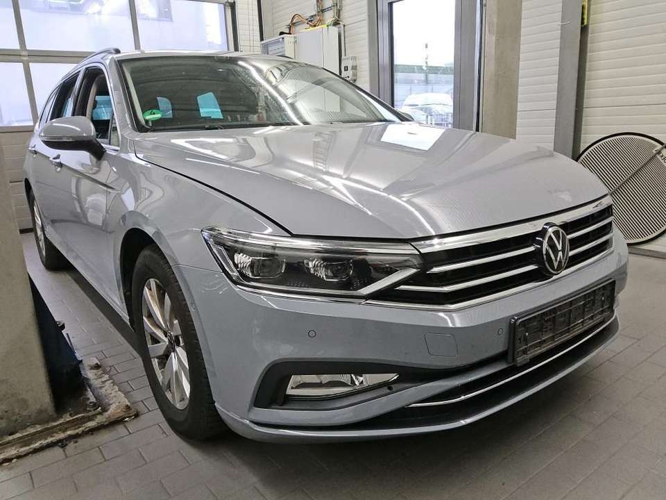 Volkswagen Passat Variant - Imagem 3