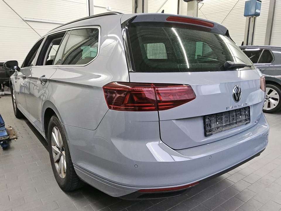 Volkswagen Passat Variant - Imagem 4