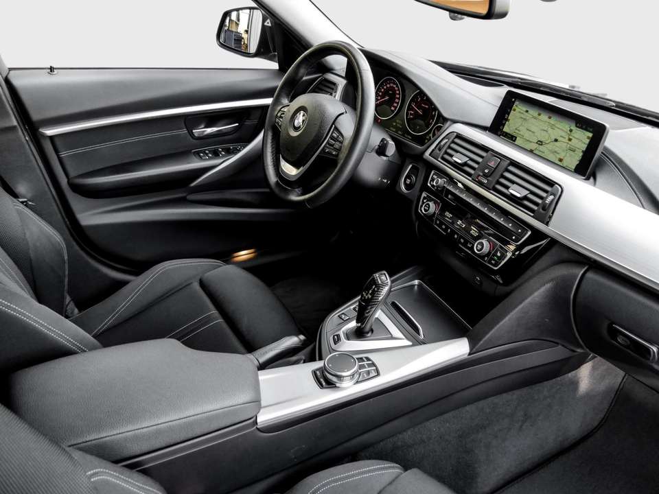 BMW 330 - Imagem 3