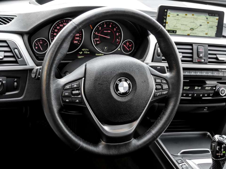 BMW 330 - Imagem 9