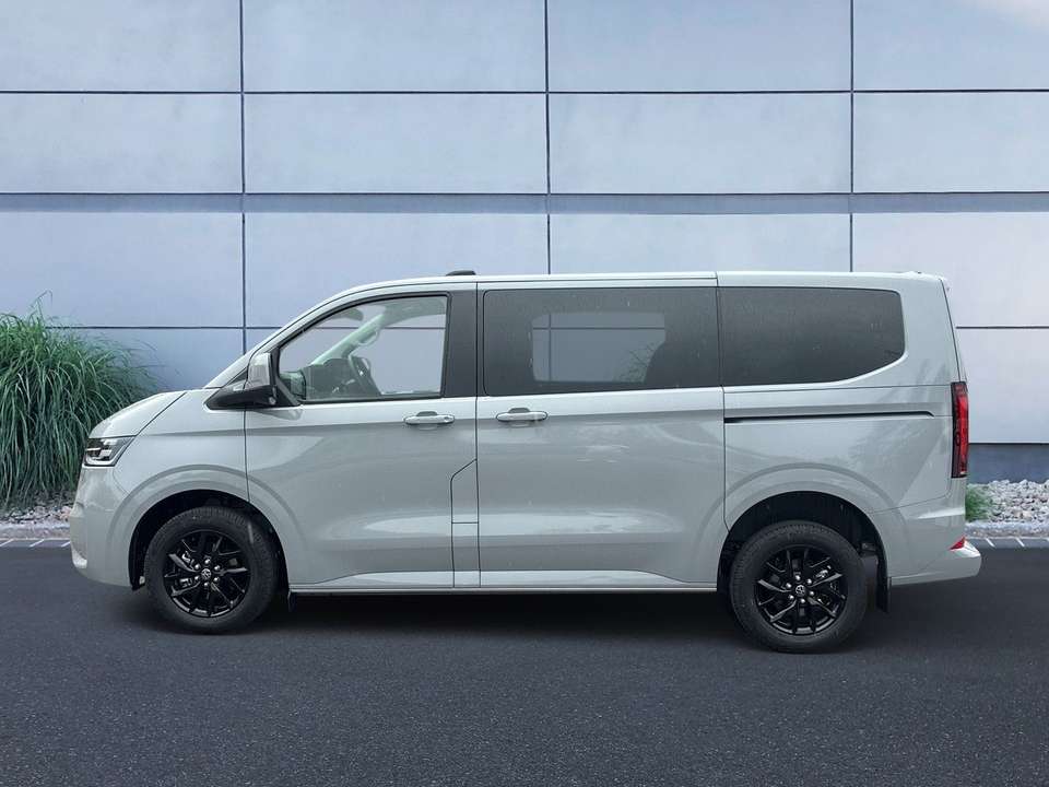 Volkswagen T7 Caravelle - Imagem 2