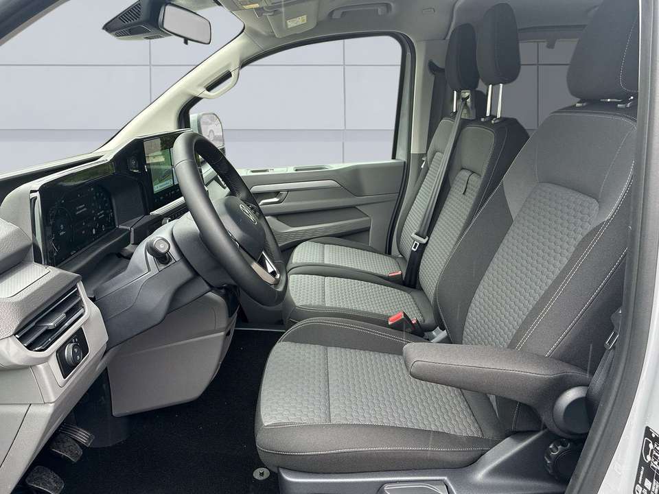 Volkswagen T7 Caravelle - Imagem 9