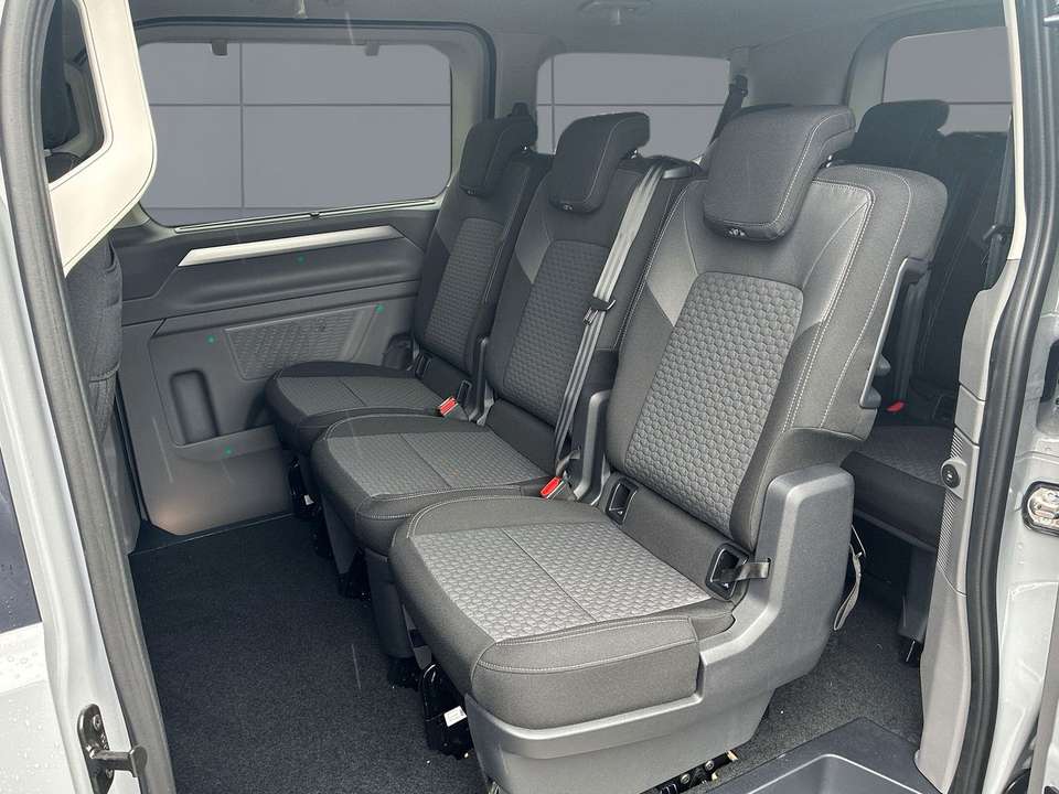 Volkswagen T7 Caravelle - Imagem 10