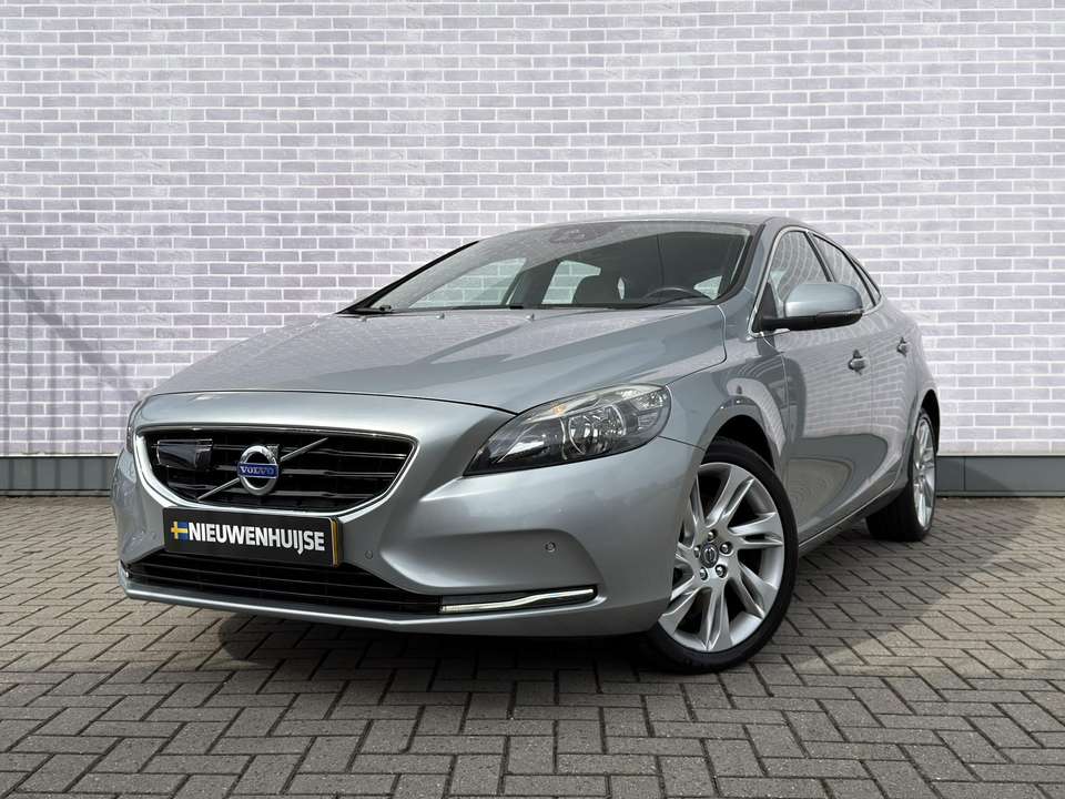 Volvo V40 - Imagem 6