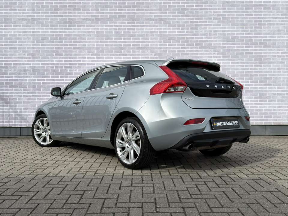 Volvo V40 - Imagem 7