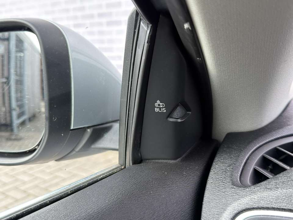 Volvo V40 - Imagem 15