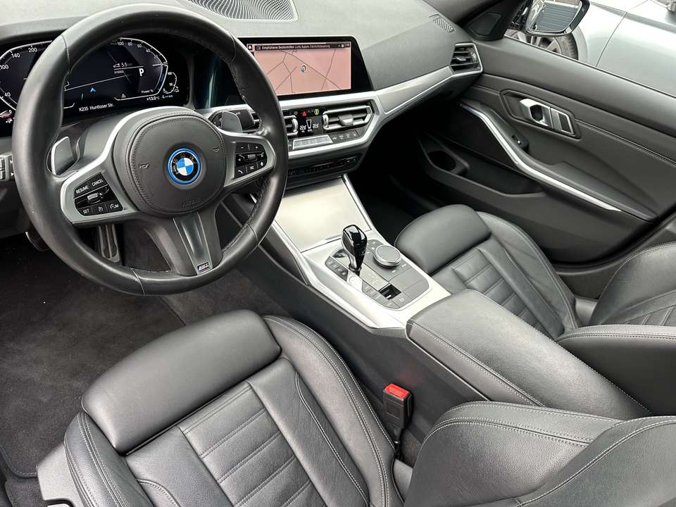 BMW 330 - Imagem 7