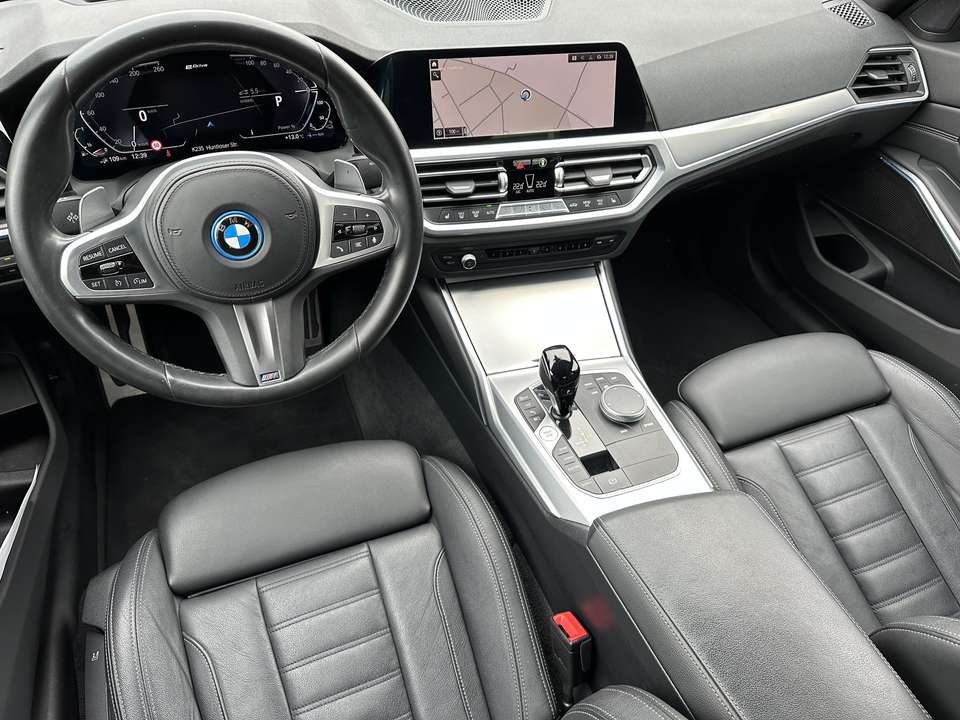 BMW 330 - Imagem 10