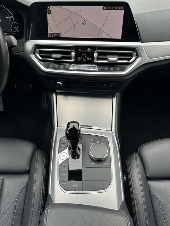 BMW 330 - Imagem 11