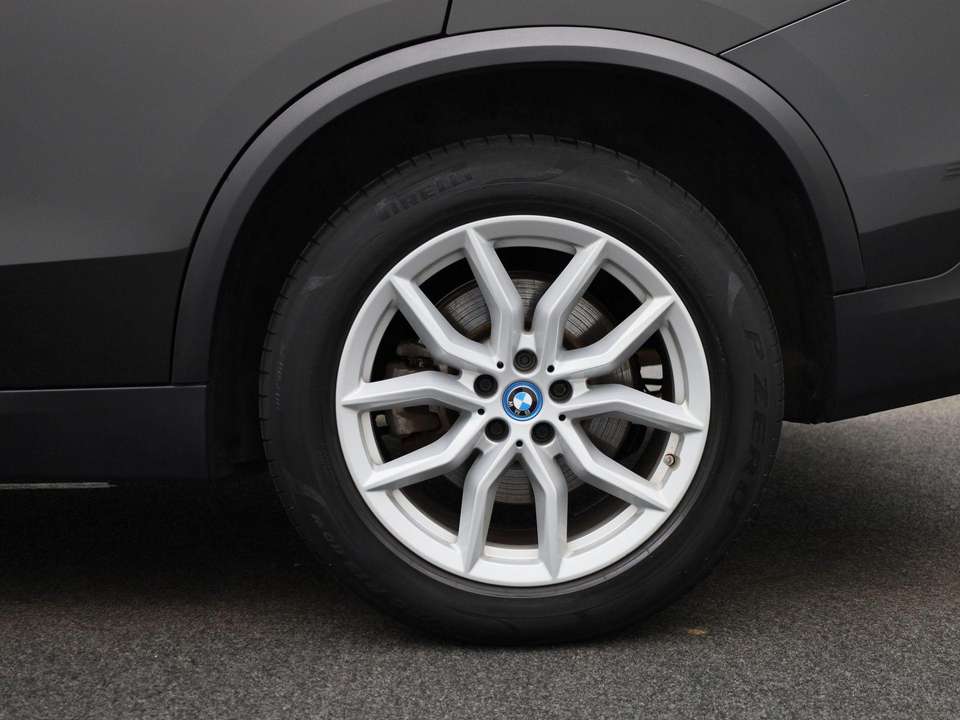 BMW X5 - Imagem 13