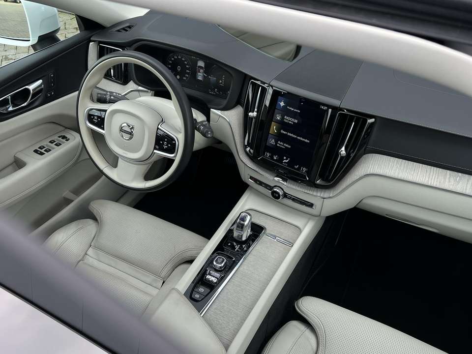 Volvo XC60 - Imagem 11