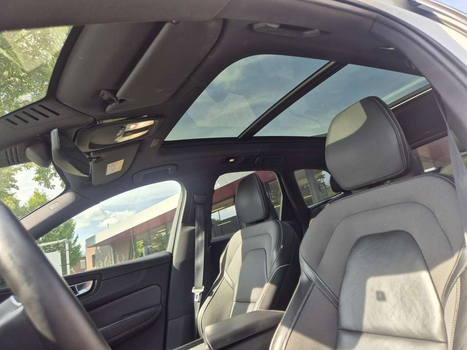 Volvo XC60 - Imagem 9