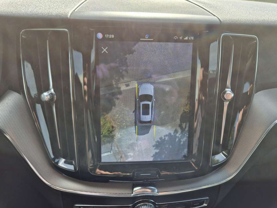 Volvo XC60 - Imagem 12