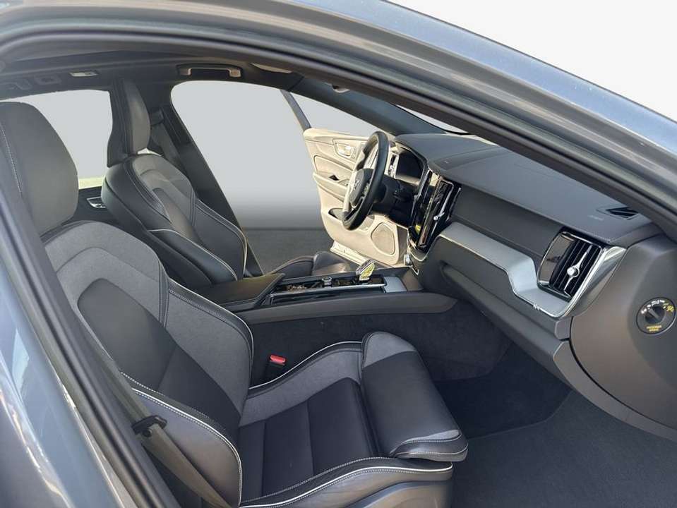 Volvo XC60 - Imagem 12