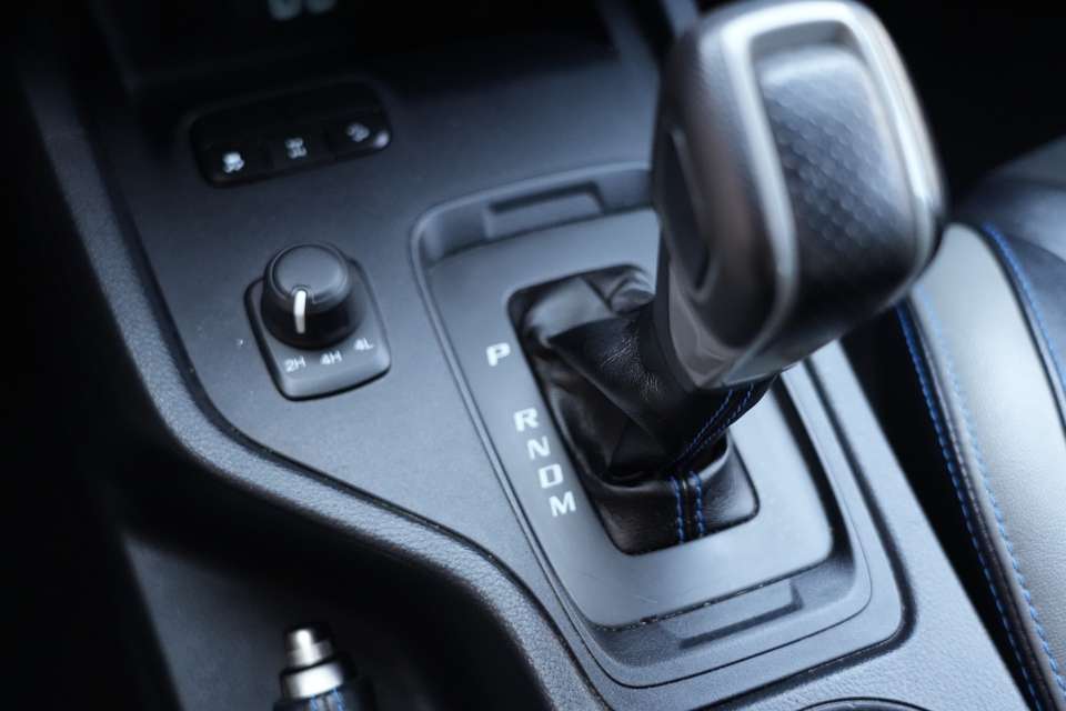 Ford Ranger Raptor - Imagem 12