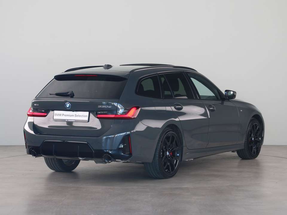 BMW 330 - Imagem 9