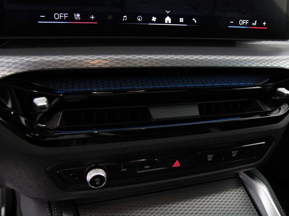 BMW i4 - Imagem 15