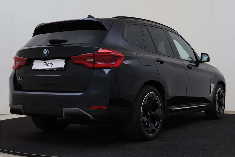 BMW iX3 - Imagem 2