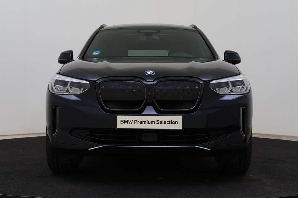 BMW iX3 - Imagem 4