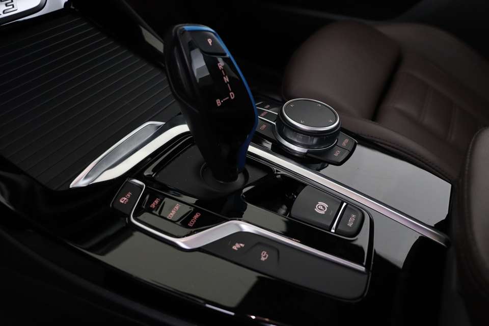BMW iX3 - Imagem 6