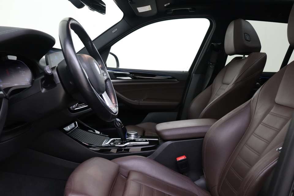 BMW iX3 - Imagem 9