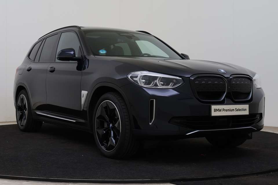 BMW iX3 - Imagem 13
