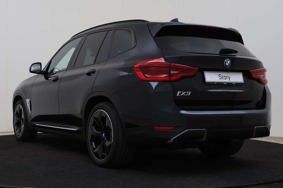 BMW iX3 - Imagem 15